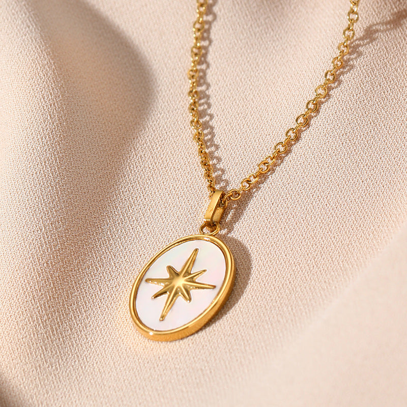 COLLIER "AURELIA" PLAQUE OR 18 CARATS ET NACRE NATURELLE