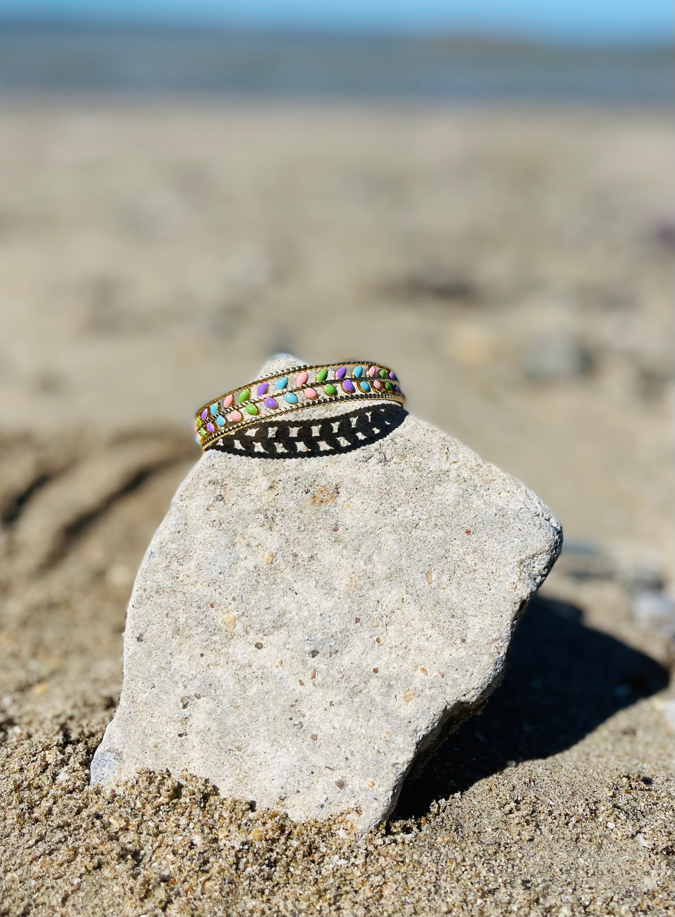 Bracelet jonc "CHIARA " en plaqué or 18 carats martelés