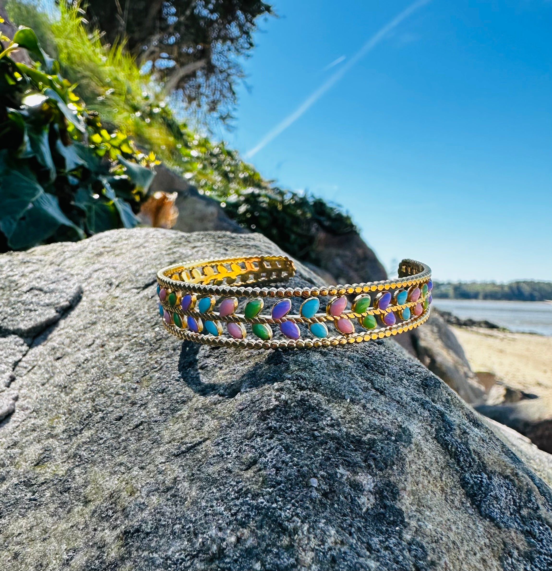 Bracelet jonc "CHIARA " en plaqué or 18 carats martelés