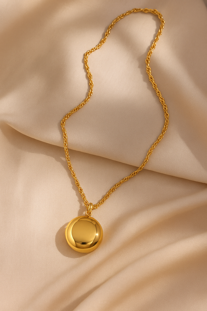 COLLIER &quot;ISABELLA&quot; PLAQUE OR 18 CARATS