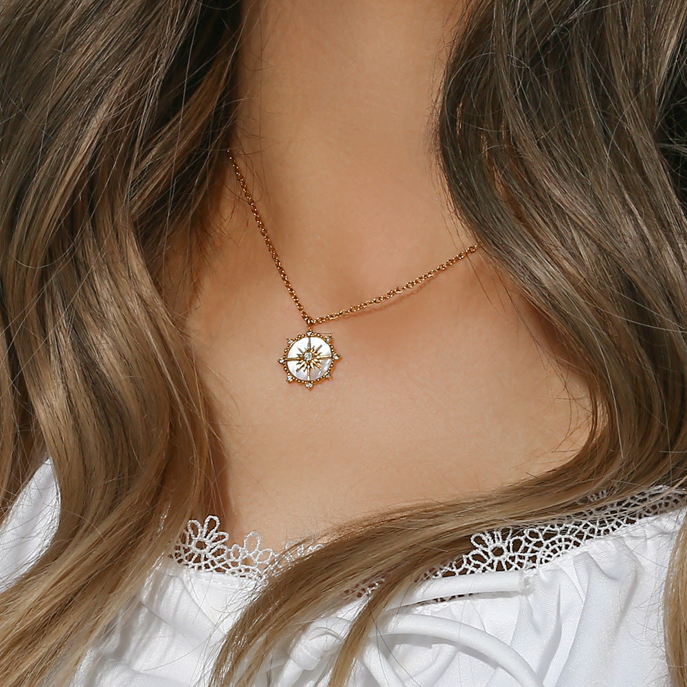 Collier "CELESTINA" plaqué or 18 carats avec zircons naturels