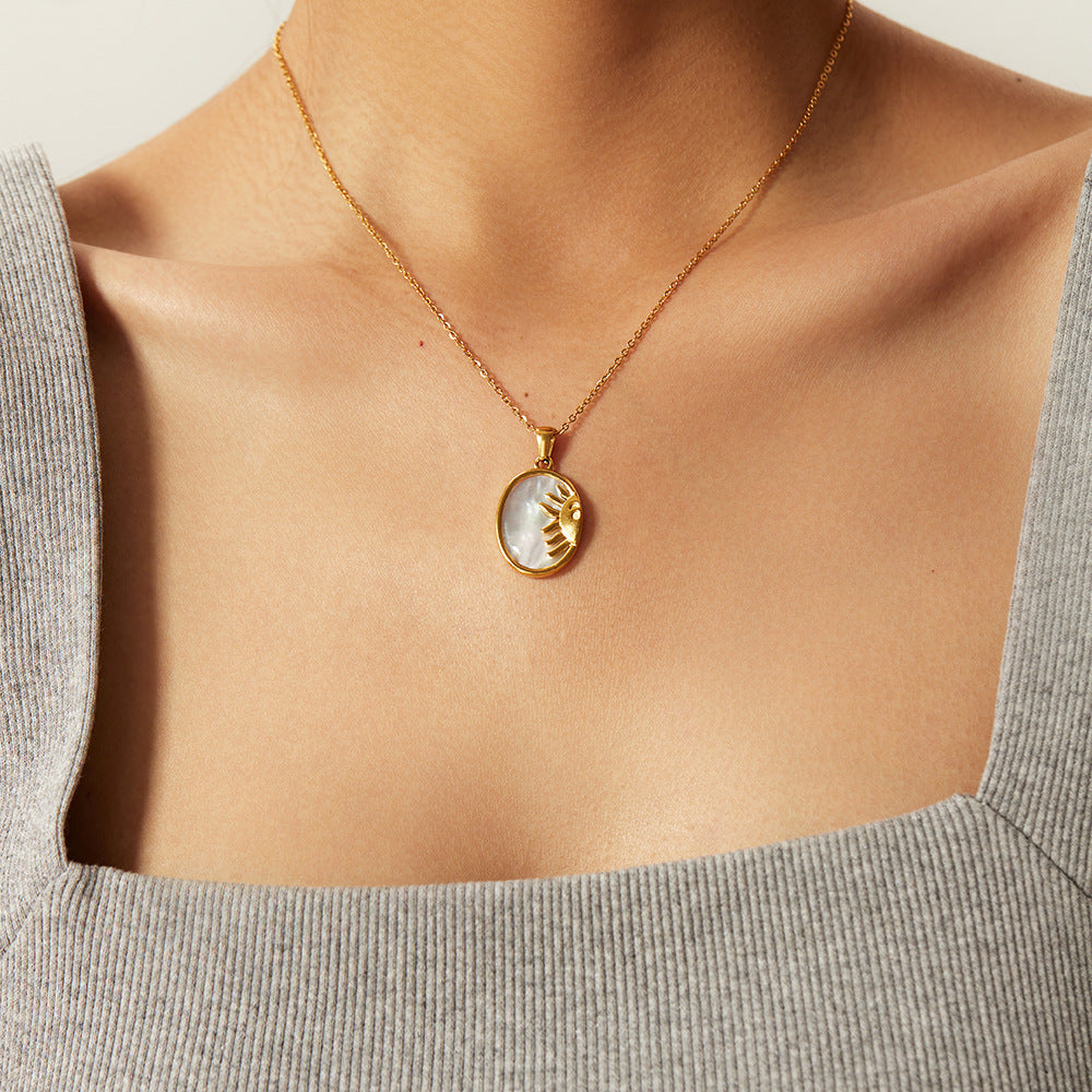 Collier &quot;MADREPERLA&quot; plaqué or 18 carats et nacre naturelle